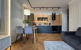 Apartament Lunaria Staszica Free Parking